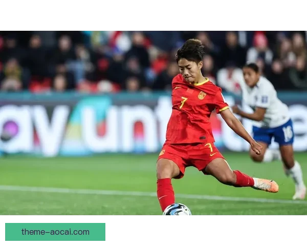 现代西方学院女足与珀斯红星女足鏖战90分钟 战成0比0平局